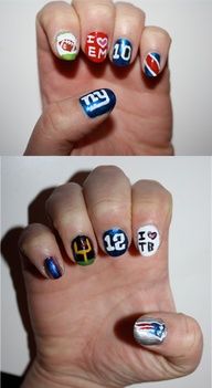 football nails Superbowl Nails, Giants Nails, Cartoons Nails, Ny Nails, How To Wear Makeup, Football Diy, Queenstown New Zealand