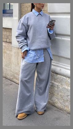 Ootd Streetwear Womens Fashion, Layering Fits Aesthetic, Soft Trousers Outfit, Sweater Over Collared Shirt Outfit, Sweatpant Outfits Streetwear, Sweatpants Outfit Dressed Up, Layering Autumn Outfits, Streetwear Fashion Winter Street Styles, Effortlessly Chic Outfits Midsize