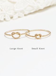 Sister Rings Matching, Mother Daughter Rings Gold, Mom And Daughter Rings, Sister Rings For 2, Mother Daughter Rings Matching, Purity Rings For Women, Mother Daughter Jewelry Ideas, Mother And Daughter Rings, Rings For Sisters