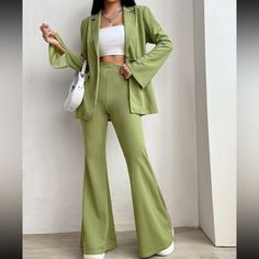 Never Worn! :) Size Xs/2 Blazer E Short, Verde Lima, Women Suits, Single Button Blazer, Pantsuits For Women, Flare Leg Pants, Women Formals, Blazer And Shorts, Party Wear Dresses