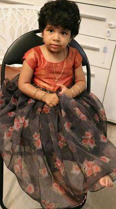 Indian Dresses For Kids, Baby Dress Embroidery, Kids Frocks Design, Kids Dress Wear, Kids Dress Patterns