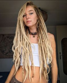 Dredy Hair Girl, Blonde Boho Locs, Dreads Diy, White Girl Dreads, Hippie Dreads, Partial Dreads, White Dreads, Hippie Goddess, Dreadlocks Girl