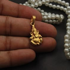 Chain Dollars Gold Design, Shiva Locket, Gold Ganesha Pendant, Pandent Design, Small Lockets, Gold Dollars, Pendent Gold, Ganesh Rangoli, Hindu Jewelry