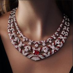 Royal Jewelry European, Luxury Ruby Jewelry For Jewelry Making, Ruby Necklaces 1stdibs, Bulgari Jewelry Necklaces Pendants, Ruby Jewelry Necklaces Diamond, Luxury Antique Jewelry, High Jewelry Gold, India Jewelry Diamond, Jewelry Patterns Diamond