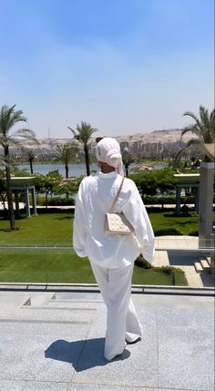 Hijabs Holiday Outfit, Turkey Outfits Women Summer, Hijabi Holiday Outfits Summer, Hijab Outfit Summer, Holiday Outfits Summer, Estilo Hijab, Vacation Outfits Women, Stile Hijab