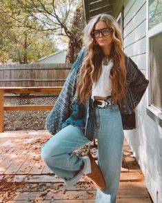 dopamine dressing per usual 🦋 Western Outfits Winter, Comfy Thanksgiving Outfit, Insta Flicks, Redhead Style, Salon Outfits, Outfit Recreation, Country Closet, Western Grunge