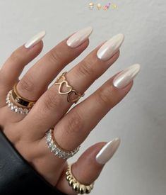 Chrome White Nails Almond, Nails Pics, Wedding Day Nails, Fake Nails Long, Cherry Nails, Summery Nails, Chrome Powder, Shellac Nails, Healthy Nails