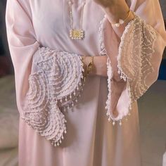 Formal Dress Sleeves, Abaya Sleeves Design, Dress Sleeves Design, Elegant Abaya Designs, Abaya Sleeves, Abaya Embroidery, Fancy Abaya, Embroidery Abaya, Detail Couture