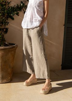 "Minimal and stylish linen pants. Linen pants are very comfortable to travel, for long walks or other occasions. Linen pants are perfect for sustainable and ethical lifestyle. Pure washed linen collection has a special stone wash finishing. Linen is a sustainable fabric made from flax fibers. Fabric feels soft yet is very strong and long lasting. Linen will soften as you wear it over time. Ready to ship. 💌DETAILS -Color: Cappuccino; -Topstitched elastic waistband; -Relaxed fit; -Wide leg pants; Midsize Linen Pants Outfit, Pants For Summer, Linen Pants Outfit, Linen Gauze, Pants Linen, White Linen Dresses, Linen Collection, Comfortable Pants, Sustainable Fabric