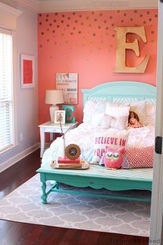 teal and coral/Grey and pink bedroom Coral Bedroom, Daughters Room, Trendy Bedroom, Big Girl Rooms, Decor Minimalist, Teen Room