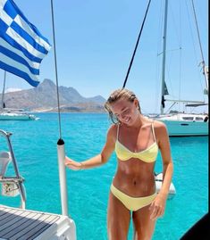 #preppy #summer #bikini #yellow #blonde #greece #europe #europesummer Bathing Suits Picture Ideas, Turks And Caicos Aesthetic, Summer Abroad, Yacht Week, Yellow Blonde, Greece Trip, Senior Trip, Sailing Trips, Europe Outfits