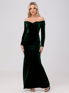 Dark_Green Dark Green Velvet Dress Long Sleeve, Velvet Green Dress, Dark Green Bridesmaid Dress, Bridesmaid Dresses Dusty Sage, Velvet Bridesmaid, Dress Satin Bridesmaid, Bridesmaid Dresses Satin, Floral Bridesmaid Dresses, Velvet Bridesmaid Dresses