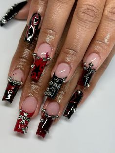 Acrylic Nails Ideas Emo, Medium Grunge Nails, Red And Black Acrylic Nails Y2k, Emo Y2k Nails Acrylic, Short Emo Acrylic Nails, Emo Nails With Charms, Grunge Emo Nails, Short Acrylic Nails Designs Y2k, Emo Nails Y2k