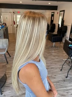 1212 👩‍💻 Pretty Blonde Hair Highlights, Full Highlights On Blonde Hair, Bright Blonde With Blended Roots, Natural Blond Hair With Highlights, Partial Highlights For Blonde Hair, All Over Highlights Blonde, Full Blonde Highlights With Money Piece, Blonde Hair Color Ideas Straight, Blond Highlights With Money Piece