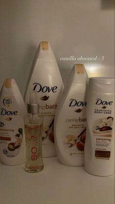 Dove Products, Christmas Wish List, Body Hygiene, Shower Skin Care, Body Smells, Vanilla Scent, Christmas Wish, Pretty Skin Care, Perfume Scents