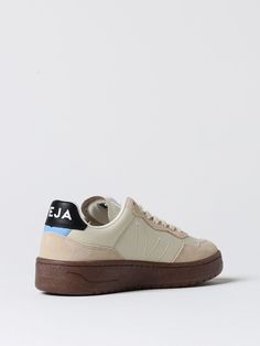 Sneakers VEJA Woman color Beige Sneakers Veja, Basket Veja, Beige Sneakers, Veja Sneakers, Italian Fashion Designers, Recycled Fabric, Italian Fashion, Woman Colour, Womens Sneakers