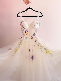 Vestido Melissa novias - Georgina Chávez Colored Wedding Dress, Boda Mexicana, Diy Vetement, Colored Wedding Dresses, Bridal Dress, Tulle Dress, A Dress, Bride Dress, Future Wedding