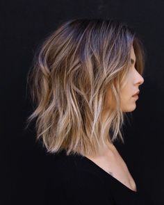 Brunette Ombre, Layered Haircuts For Women, Blonde Hairstyle, Womens Haircuts Medium, Shoulder Length Bob, Medium Bob Hairstyles, Ombré Hair, Short Layered Haircuts, Cute Hairstyles For Medium Hair