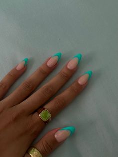 Two Color French Tip Nails, Paznokcie Hello Kitty, Cruise Nails, Kutek Disney, Turquoise Nails, Nagel Tips, Makijaż Smokey Eye