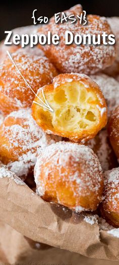 Zeppole are an Italian pastry similar to Bomboloni and are basically fried donut balls made out of Cream Puff dough. Zeppole donuts are rolled in sugar with a fluffy, melt-in-your-mouth center. These Italian donut holes are simple to make and always disappear fast. Donuts Holes Recipe, Doughnut Hole Recipe, Drop Donuts Recipes, Donut Balls Recipe, Simple Italian Desserts Easy Recipes, Olive Garden Donuts Recipe, Fast And Easy Desserts Simple, Fried Donut Holes, Potato Doughnuts Recipes