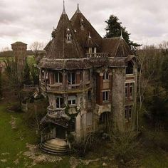 an old abandoned house in the middle of nowhere