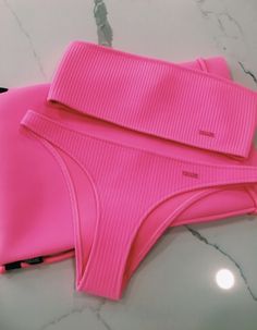 Pink Swimsuit Aesthetic, Pink Bikinis, Triangl Swim, Pink Bathing Suits, Summer Bathing Suits, Pink Swimwear, Pink Swim