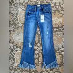 Own The Moment When You Step Out In These Medium Wash Kick Flare Jeans! These Pants Will Be The Star Of Your Outfit! 98% Cotton, 2% Spandex Color: Medium Distressed Slightly Flared Opening Frayed Hem Cropped Length 9" Mid-Rise 26" Inseam Fringe Jeans Outfit, Fringed Jeans, Fringe Jeans, Kick Flare Jeans, Womens Fashion Jeans, Special A, Fashion Jeans, Old Jeans, Kick Flares