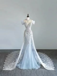 Robe de bal longue sirène élégante sans bretelles bleu ciel clair B441 Spicy Outfits, Wedding Core, Elegance Outfit, Blue Long Prom Dress, Xv Ideas, Debut Gowns, Light Sky Blue, Gowns Dresses Elegant, Pretty Wedding Dresses