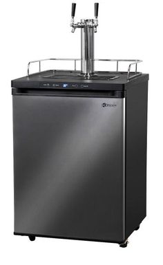 a deep fryer is shown with the water dispenser attached to it