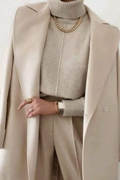 Beige Coat, Tan Pants, Beige Pants, Professional Outfits, Business Outfits, Winter Fashion Outfits