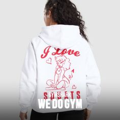 WE LOVE SQUATS Show your love for never skipping leg day in these graphic fits. • A loose fit keeps this style feeling relaxed • Ribbed hem and cuff to subtly cinch the fit• Heavyweight cotton & brushback fabric inside for peak comfort • Graphic print at chest • Relaxed raglan sleeves SIZE & FIT • Oversized fit • Model is 5'3" and wears a size S MATERIALS & CARE • 80% Cotton, 20% Polyester • 285gsm, heavyweight cotton SKU: B1C9E-WB57 Gym Jacket, Leg Day, Sport Dress, Short Leggings, Seamless Leggings, White Hoodie, Vest Top, Summer Essentials, Dresses With Leggings