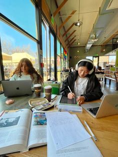 Study Date, Studera Motivation, College Vision Board, College Motivation, School Goals, College Aesthetic, Study Board, Studying Life, Academic Motivation