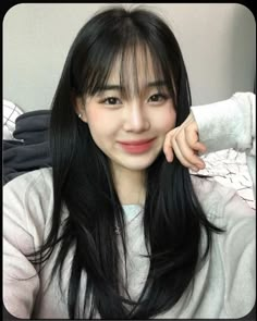 Asian Hair Inspo, Ulzzang Hair, Hair Up Styles, Long Hair With Bangs, Hair Stylist Life