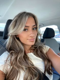 Selfie blonde balayage blowout hairstyle Blonde Hair Inspiration For Brunettes, 90s Layers, Beige Balayage, 90s Hair, Best Hair Dye, Hair Color Underneath, Brown Hair Inspo, Luscious Hair