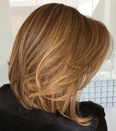 Lob With Light Layers Blonde Lob, Caramel Blonde, Long Bob Haircuts, Lob Haircut, Long Bob Hairstyles, Mid Length Hair, Long Bob