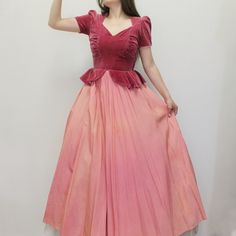 Dance Elegant, Pink Evening Gown, 1940s Vintage Dresses, Pink Velvet Top, Prom Dress Elegant, Elegant Evening Gown, Pink Evening Gowns, 30s Dress, Pink Velvet Dress