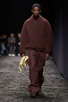 Fall 2023 Menswear, Monochromatic Fashion, Roll Neck Sweater, Versatile Outfits, Ermenegildo Zegna, Menswear Collection, Men's Knit, Fall 2023, Mens Fashion Trends