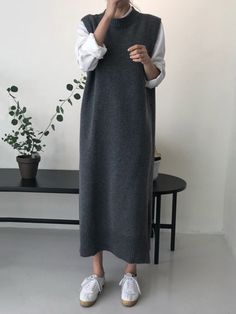 Urban Loose Sleeveless Solid Color Round-Neck Midi Dresses Sweater Dresses BLACK-One_size Knitted Dress Outfit, Long Knit Vest, Knit Sundress, Patchwork Knit, Long Sweater Dress, Sweater Dresses, Long Vests, Long Knit, 가을 패션