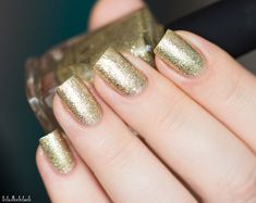 Gold Holographic Nails, Regular Nails, Pink Holographic Nails, Ilnp Nail Polish, Boutique Nails, Metallic Nail, Metallic Nail Polish, Nail Shimmer, Holographic Nail Polish