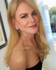 Nicole Kidman Family, Neutrogena Products, Spring Haircut, Harris Dickinson, Batman Forever, Icy Blonde, Celebrity Cruises, Celebrity Makeup Artist, Celebrity Hair Stylist