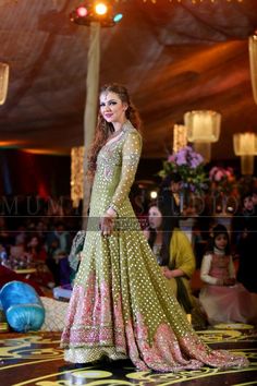 Pakistani weddings Mayoon Dresses, Pakistani Brides, Walima Dress, Pakistani Style, Pakistani Couture