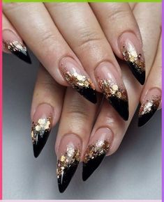 January Nail Designs, Black Gold Nails, Nye Nails, New Years Nail Designs, New Years Eve Nails, January Nails, Makijaż Smokey Eye, Party Nails, Sparkly Nails