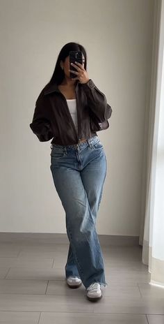 Grown Woman Fine Outfits, 25 Year Old Style, Casual Outfits Office Jeans, Lazy Outfits For Work, Drinks Date Outfit Summer, Mexican Fall Outfits, Over Size Outfit For Women, Cute Everyday Outfits Plus Size, Simple Cute Outfits For Fall