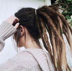 Dreadlocks Girl, Ombre Dreads, Hairstyle For Long Hair, Easy Short Haircuts, Dreadlock Hair, Natural Dreads, Medium Length Hair Hairstyles, For Medium Length Hair Hairstyles, Dreads Girl