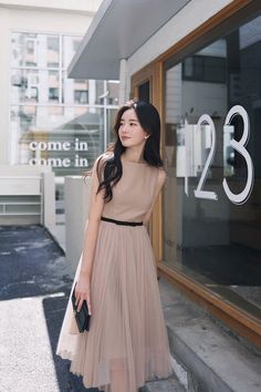 Korean Dress Casual Simple, Korean Style Dress Casual, Korean Dresses Aesthetic, Dress Outfits Korean Style, Korea Dress Outfits, Korean Dress Outfit Casual, Korean Cute Dress Outfit, Formal Dress For Women Classy, Korean Fashion Dress Formal