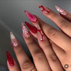 Red Dragon Nail Design, Maximalist Nails Almond, Creative Nail Designs Unique, Valentine’s Day Almond Nails, Unique Red Nails, Red Airbrush Nails, Red Acrylic Nails Almond, Aesthetic Nails Red, Nails Rouge