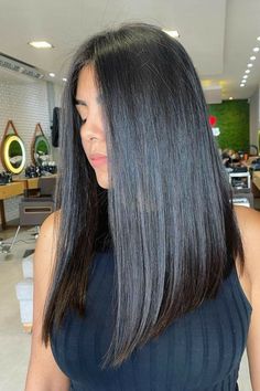 Very Long Bob, Angled Haircut, One Length Haircuts, One Length Hair, Straight Hair Cuts, Shoulder Length Hair Cuts