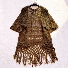 Brand New With Tag Oversized Bohemian Fall Cover-up, Bohemian Knit Poncho With Fringe, Bohemian Knit Shawl One Size, Open Knit Poncho For Vacation, Bohemian Knit Shawl, Bohemian One Size Knit Shawl, Bohemian One-size Knit Shawl, Bohemian Woven Poncho For Fall, Fall Bohemian Woven Poncho