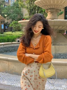 Chinese Modest Fashion, Floral Print Clothing, Updo Cute Hairstyles, Modest Fashion Women, Fall Outfits Korean Fashion, Colorful Formal Outfits, Colorful Modest Outfits, City Pop Outfits, Little Women Outfit