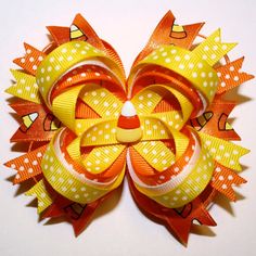 Halloween Candy Corn Orange Yellow Polka Dots Stacked Hair Bow (I wish I was THIS skilled. This bow would be perfect for Emmys costume!!) Hairbow Ideas, Thanksgiving Hair Bows, Hair Items